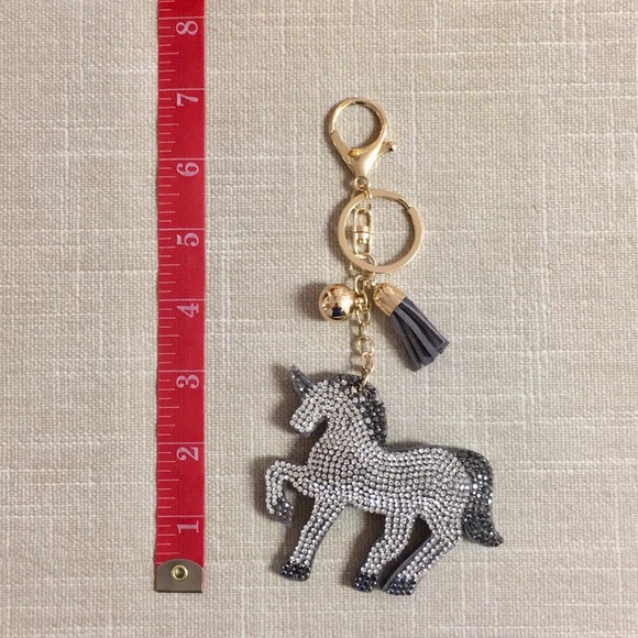 🦄 Unicorn Bag Charm! 🦄 - Picture 5 of 8
